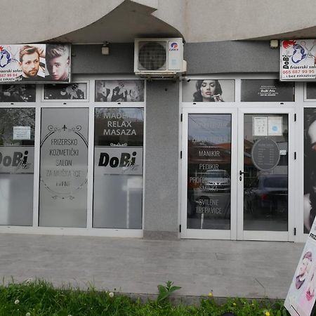 Dobi Apartmani Wing Jagodina Esterno foto