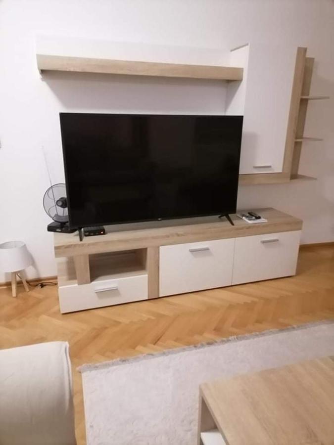 Dobi Apartmani Wing Jagodina Esterno foto