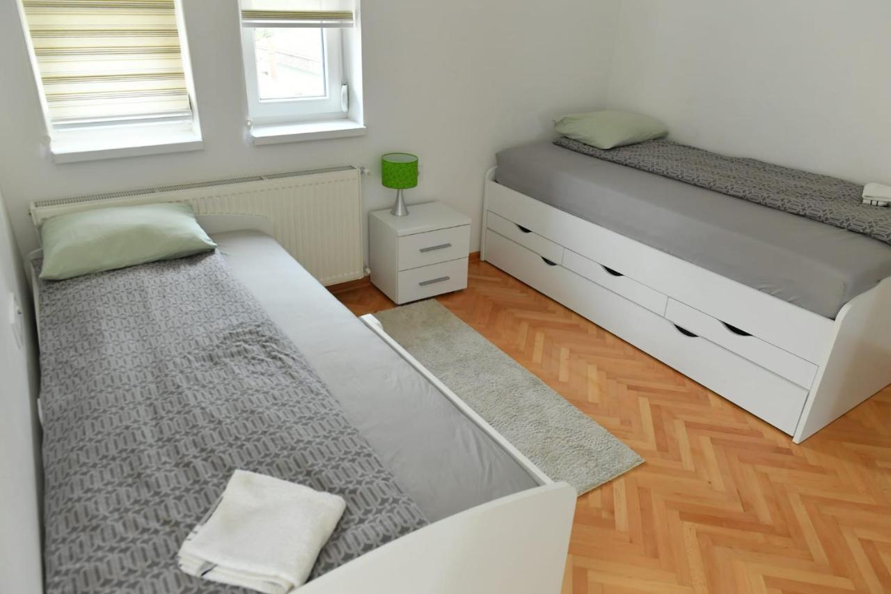 Dobi Apartmani Wing Jagodina Esterno foto
