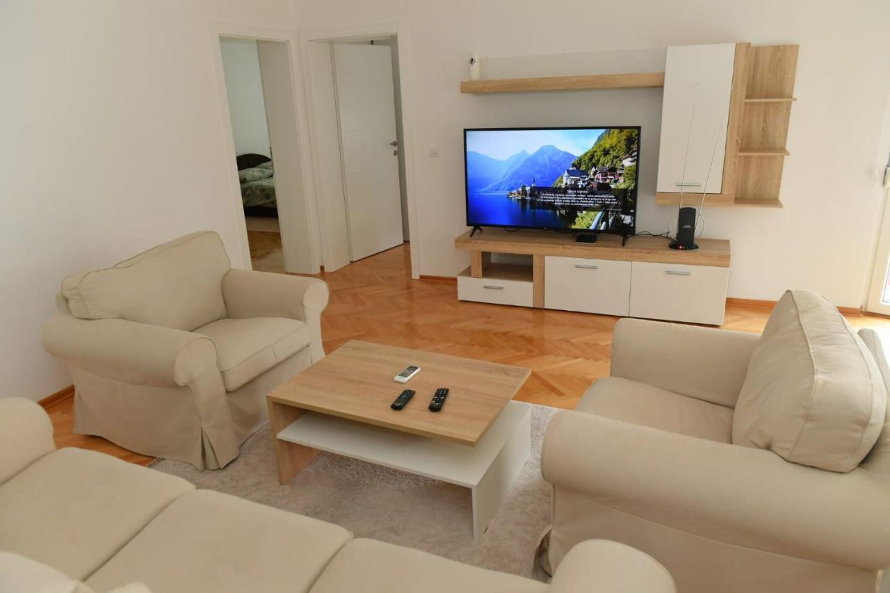 Dobi Apartmani Wing Jagodina Esterno foto